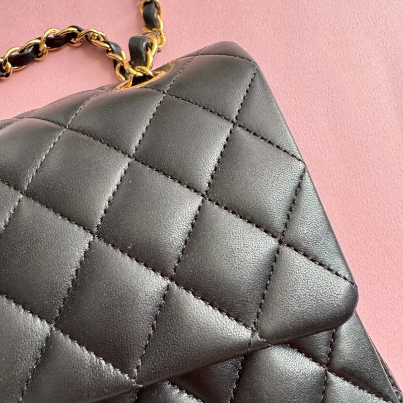 ✨香奈兒必買包款 CHANEL 黑色羊皮COCO25-5