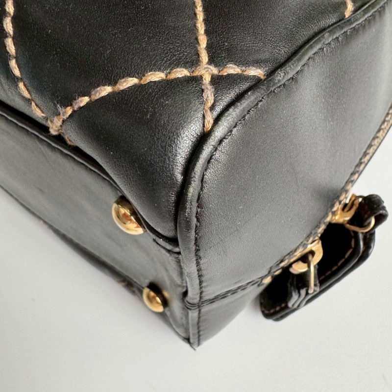 💝跑咖拍照超美💝Chanel 黑色菱格縫線學院肩背包-3