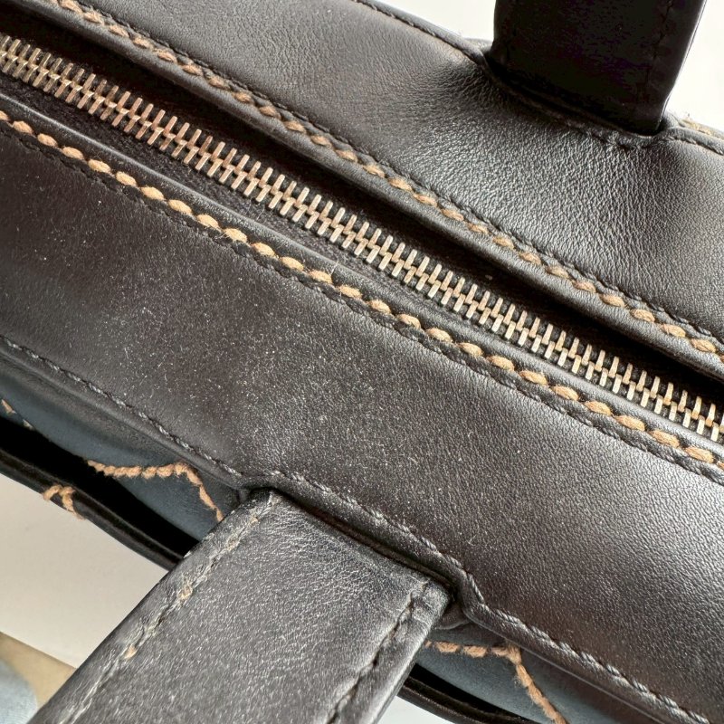 💝跑咖拍照超美💝Chanel 黑色菱格縫線學院肩背包-14