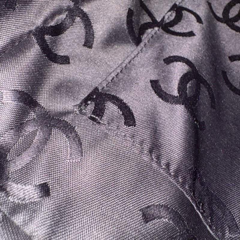 💝跑咖拍照超美💝Chanel 黑色菱格縫線學院肩背包-22