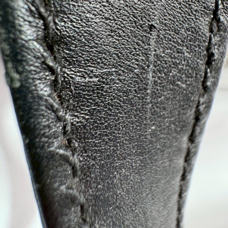 💝跑咖拍照超美💝Chanel 黑色菱格縫線學院肩背包-32