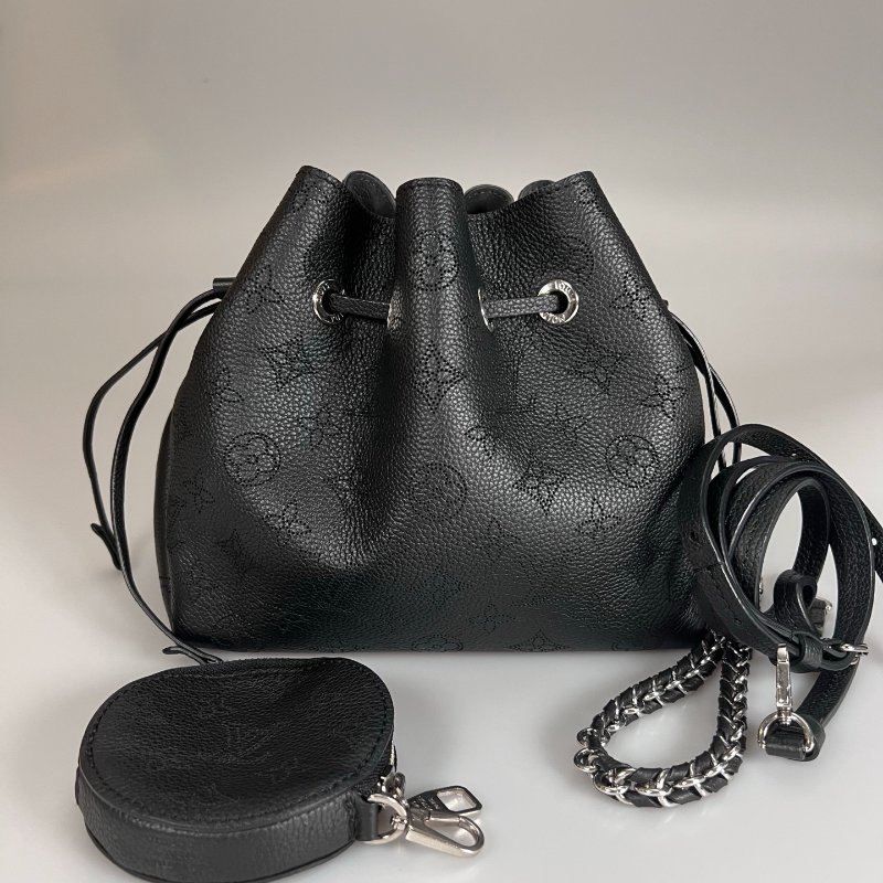 LV M57070/晶片款 黑BELLA抽繩包-1