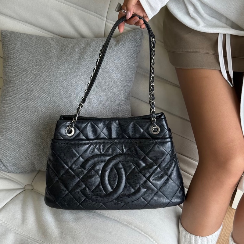 ♥️CHANEL香奈兒黑銀荔枝托特包-0