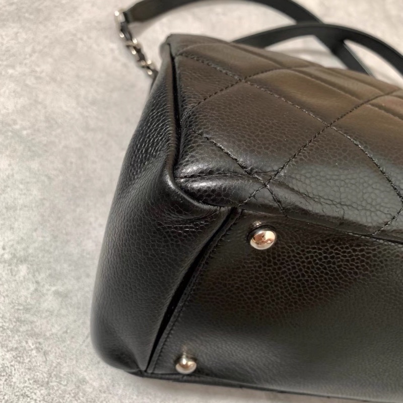 ♥️CHANEL香奈兒黑銀荔枝托特包-11