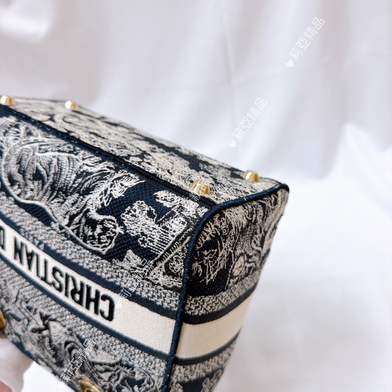 莉亞精品♡ Dior 動物刺繡黛妃包 二手美包-10