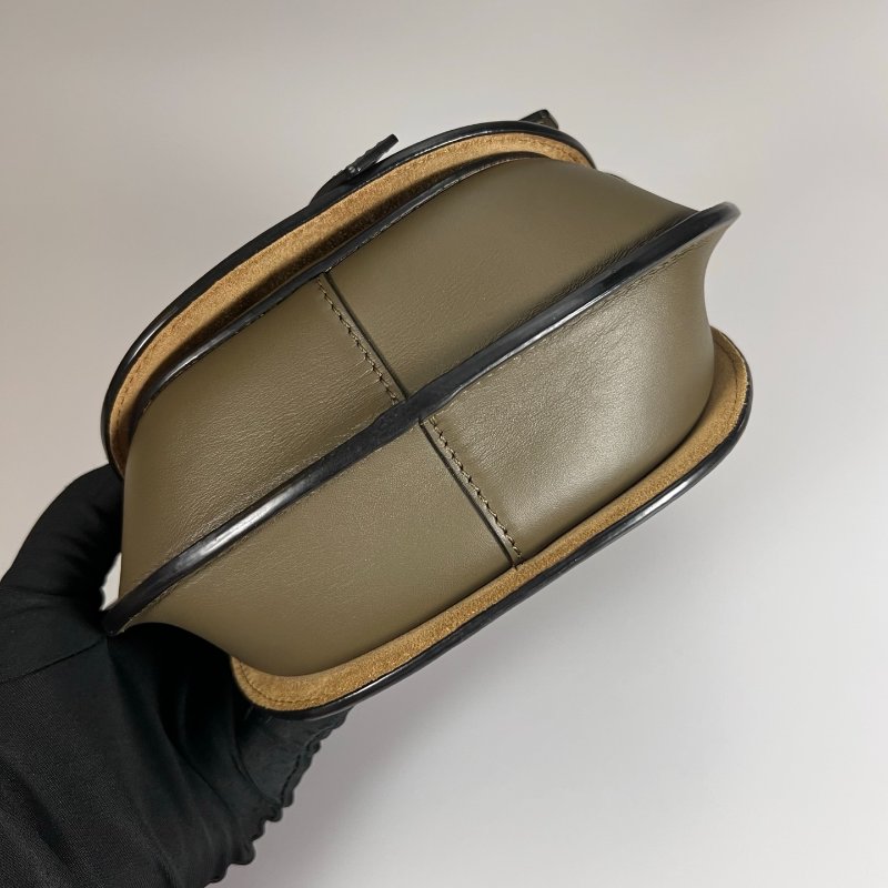 LOEWE 墨綠GATE MINI 帆布背帶包-4