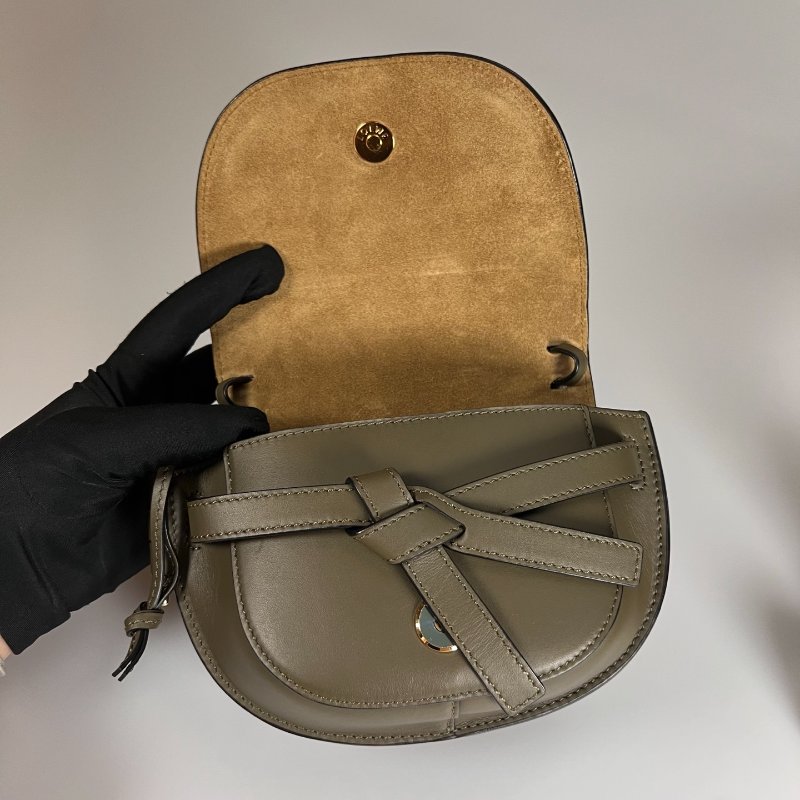 LOEWE 墨綠GATE MINI 帆布背帶包-6