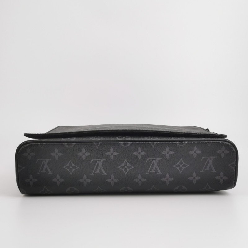 Louis Vuitton (LV)District牛皮Monogram印花翻 蓋郵差包斜背包單肩包-5