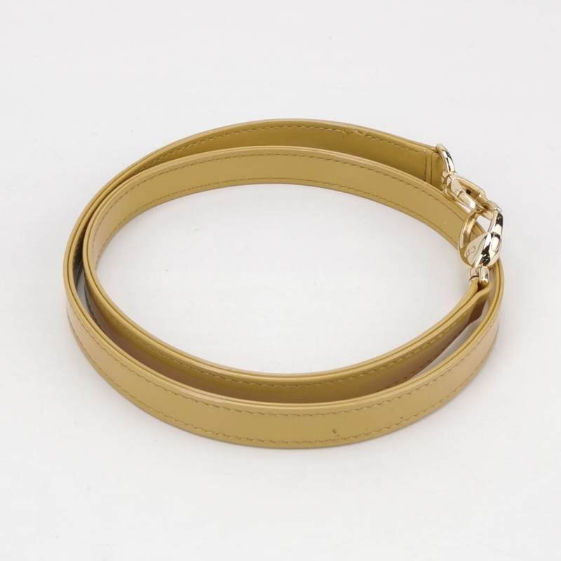 Dior Lady Dior戴妃包款中型漆皮藤格紋字母Logo吊飾單肩包-8