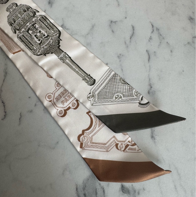 Hermes米色雙色藝術品Twilly-8