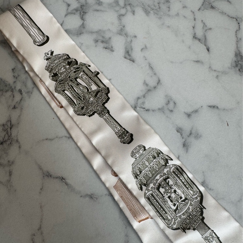 Hermes米色雙色藝術品Twilly-9