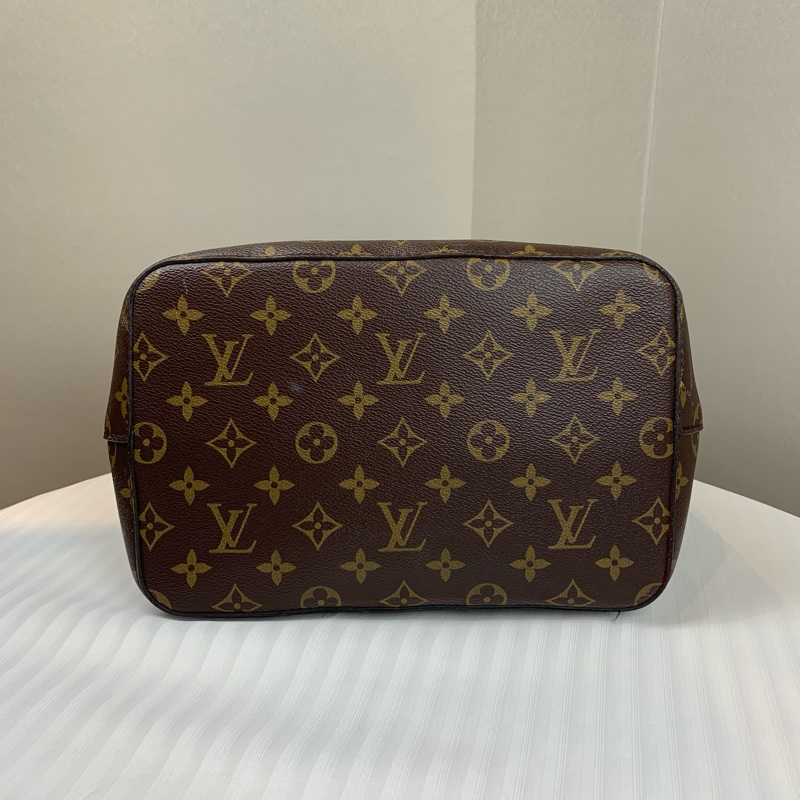 路易威登/Louis Vuitton NéoNoé MM水桶包 經典棕色老花配亮眼的紅色牛皮 26x17.5x26cm-4