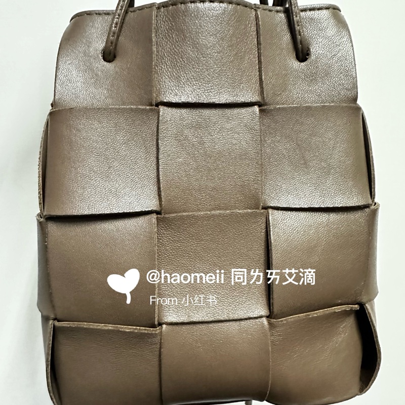 BOTTEGA VENETA Cassette 斜背水桶包-3