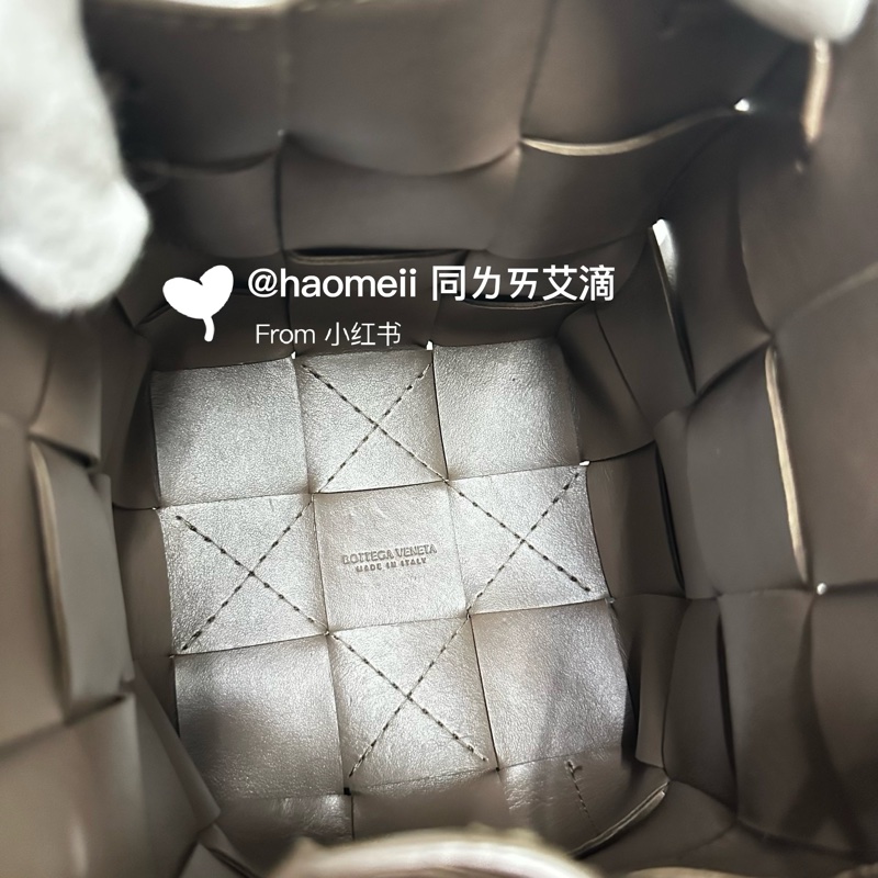 BOTTEGA VENETA Cassette 斜背水桶包-6