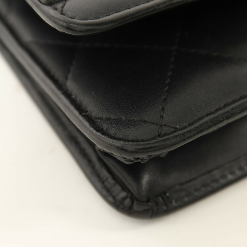 CHANEL 牛皮皮革Wallet on Chain銀扣鏈帶肩背袋-11