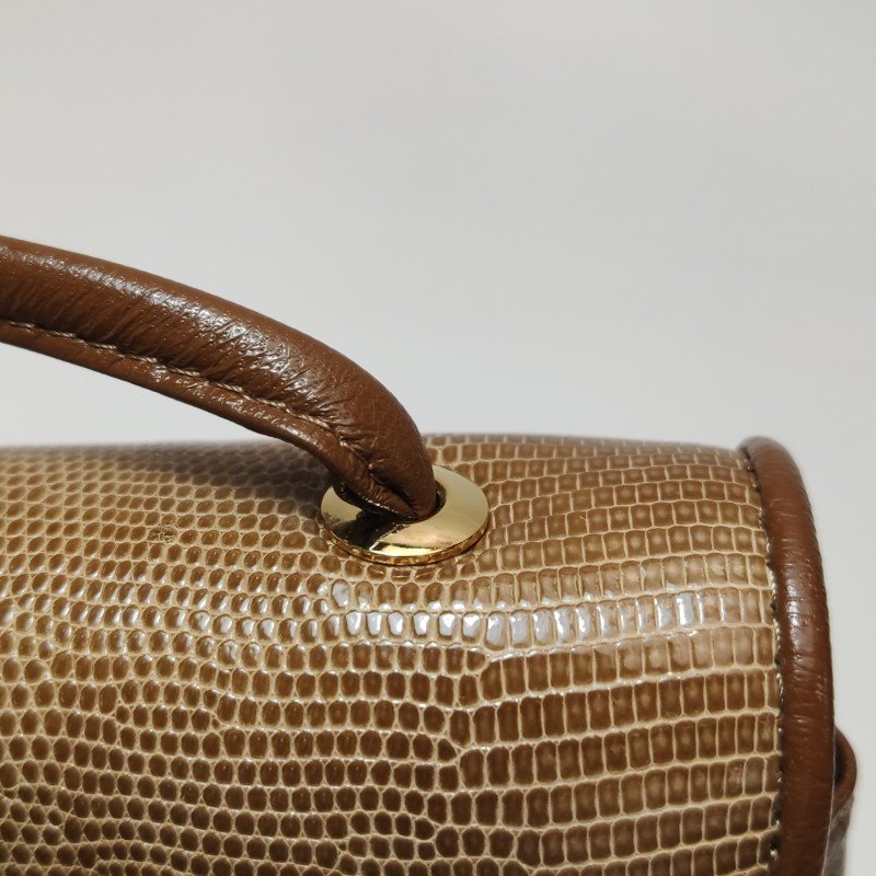 Saint Laurent羊皮蜥蜴皮純色翻蓋斜挎包-13