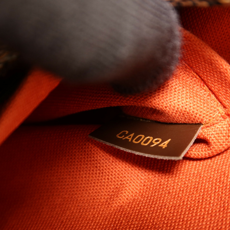 LOUIS VUITTON Damier Rivera Mini金扣手挽袋-6