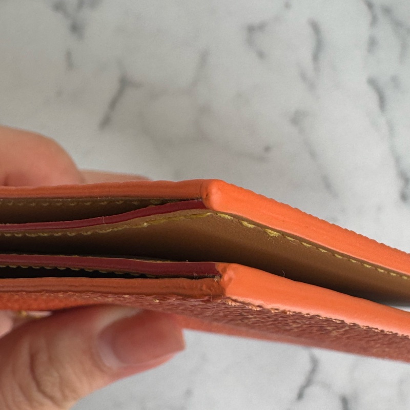 LV橘色護照夾-18