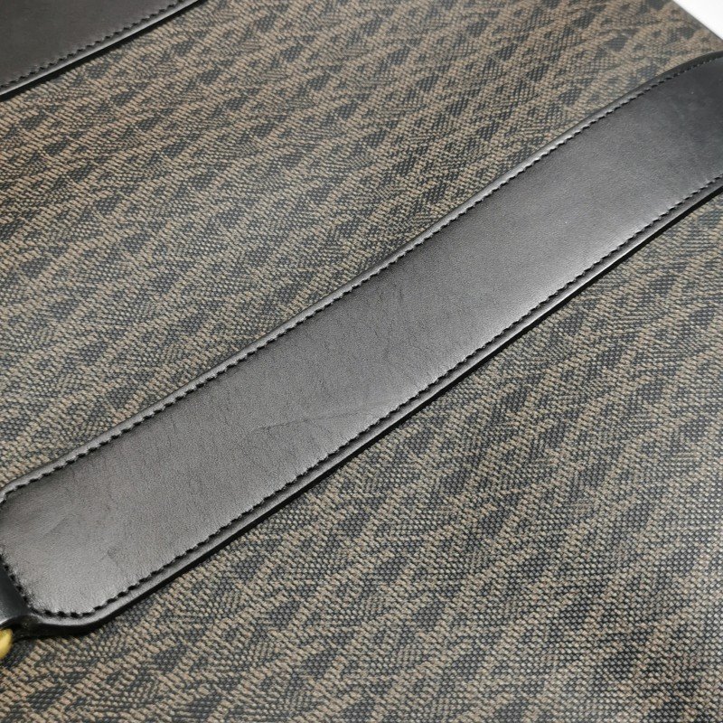 Saint Laurent牛皮老花滿印字母Logo手提包-18