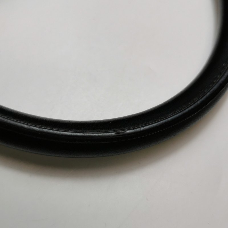 Saint Laurent牛皮老花滿印字母Logo手提包-21