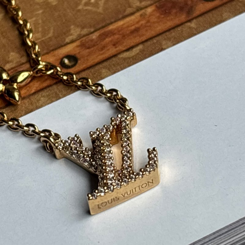 ::LOUIS VUITTON:: LV M00596 ICONIC 系列水晶萊茵石墜飾項鍊-1