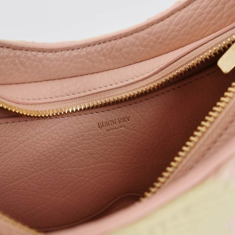 Burberry Chess牛皮拼色馬頭金屬裝飾單肩包9.8新-7