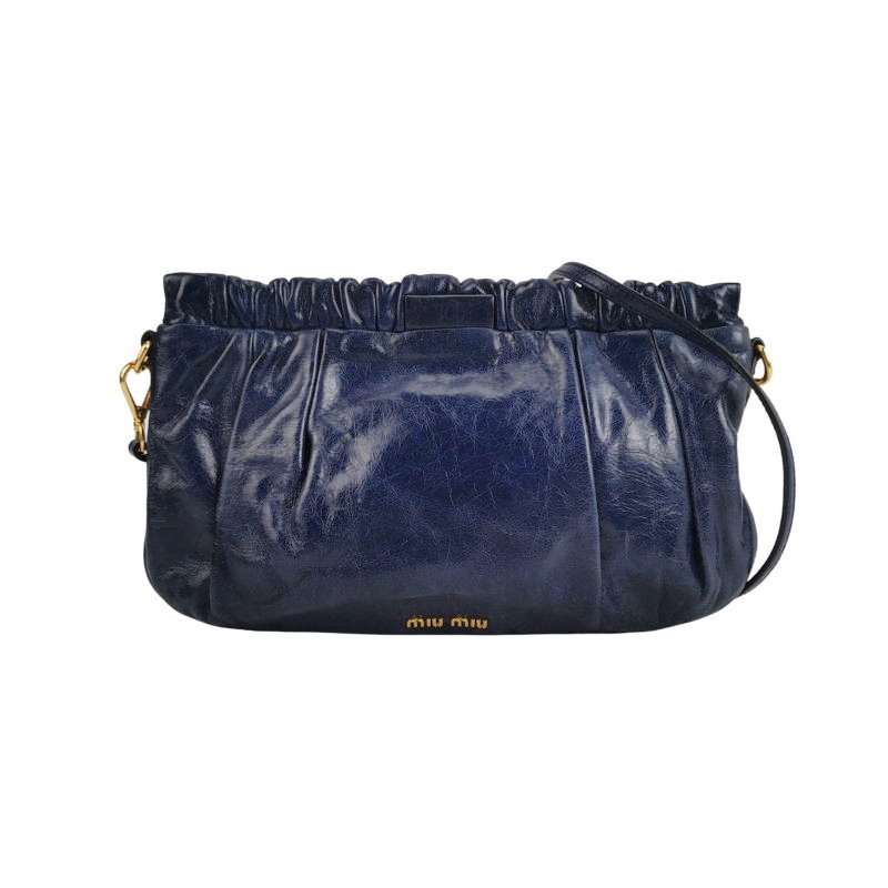 Miu Miu油蠟皮純色褶皺字母logo斜挎包單肩包-0