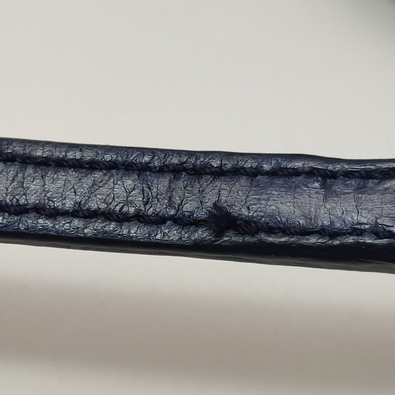 Miu Miu油蠟皮純色褶皺字母logo斜挎包單肩包-23