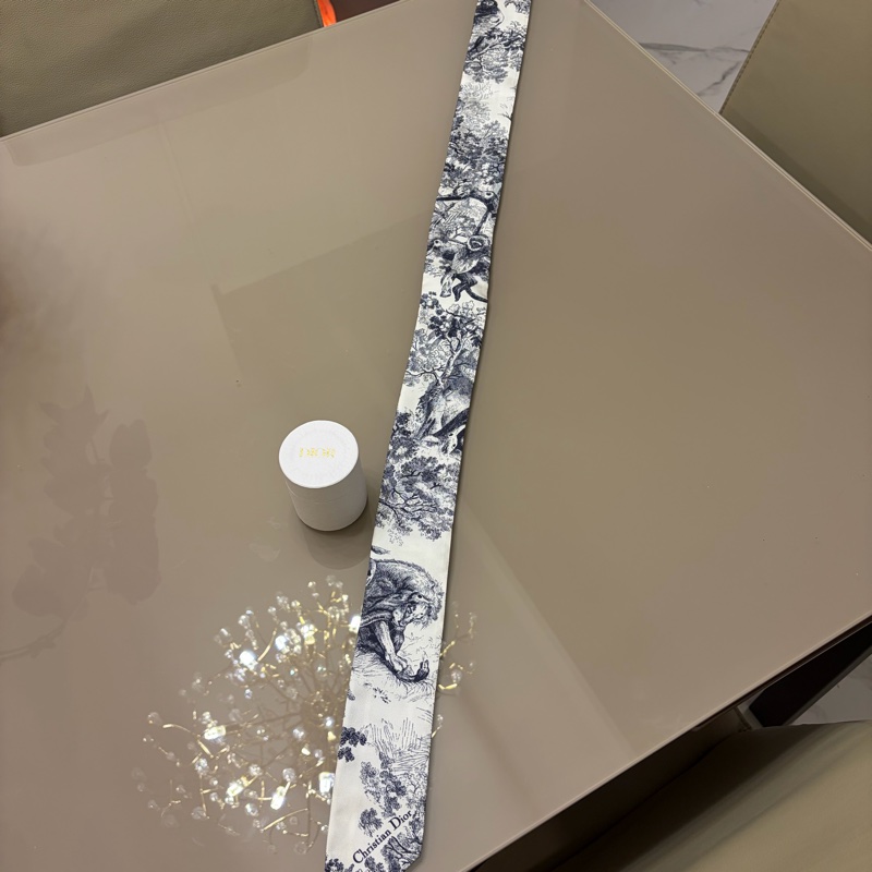 Dior twilly 經典動物圖騰絲巾-7