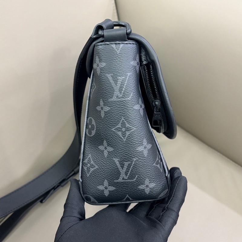 LV Pulse 黑老花郵差包 芯片款 16x5x22.5 98新配件塵袋-3