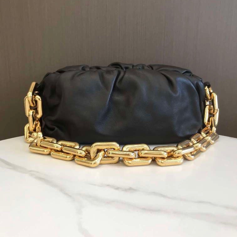 99新Bottega Veneta葆蝶家CHAIN  POUCH大號鏈條雲朵包，大金鍊子咖色配金鍊條高級魅力！-2