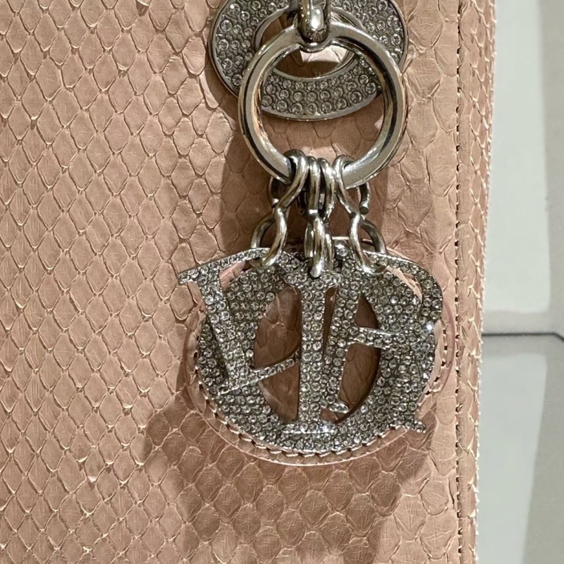 DIOR LADY DIOR MINI 鑽扣黛妃三格 蛇皮 手提肩背包20*17 藕粉色淡粉色  98新配件肩帶保卡盒子塵袋-4