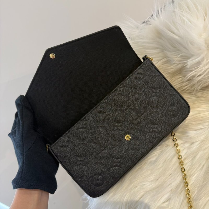 LV 黑壓紋三合一鍊包-4