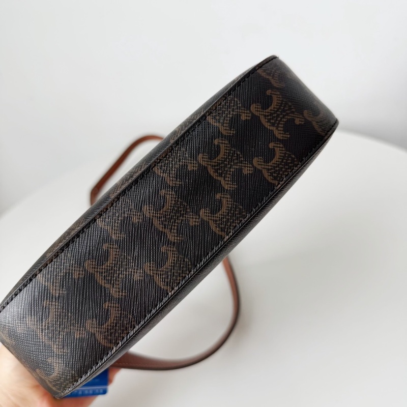 Celine凱旋門老花徽章相機斜背包20×15x5cm 98新配件塵袋-4