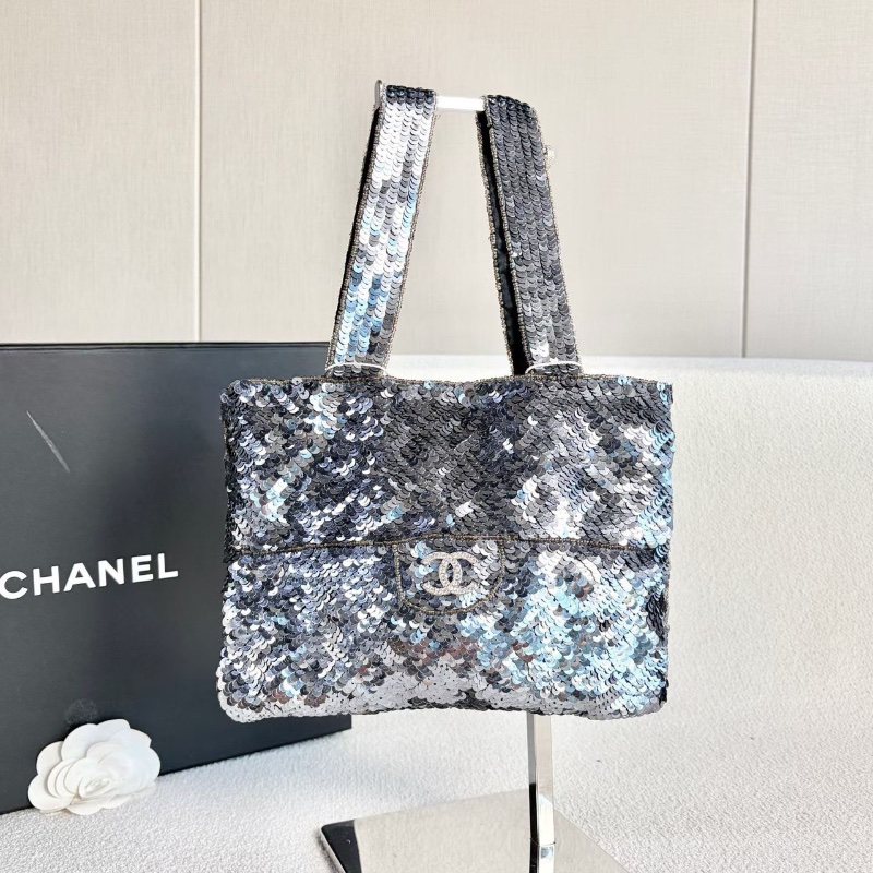 Chanel亮片背心手提包 銀色亮片 22*17*1 99新配件塵袋-2