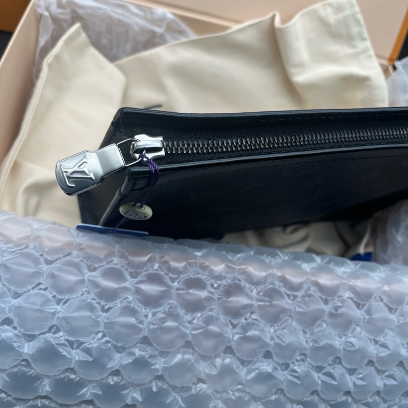 全新26年3月路易威登Lv黑花洗漱包-3