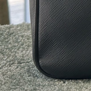 98新Prada 普拉達 男士斜挎包 郵差包 牛皮 無附件-7