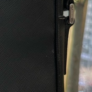 98新Prada 普拉達 男士斜挎包 郵差包 牛皮 無附件-9