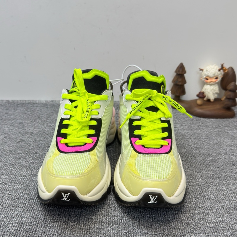 38碼 LV 路易威登 Run55 低幫 運動鞋 女款 螢光綠 99新/無原盒/-3