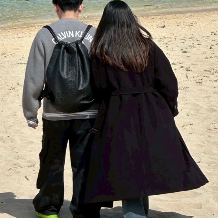 🎩🎩LOEWE羅意威Yago系列黑色抽繩背包-13