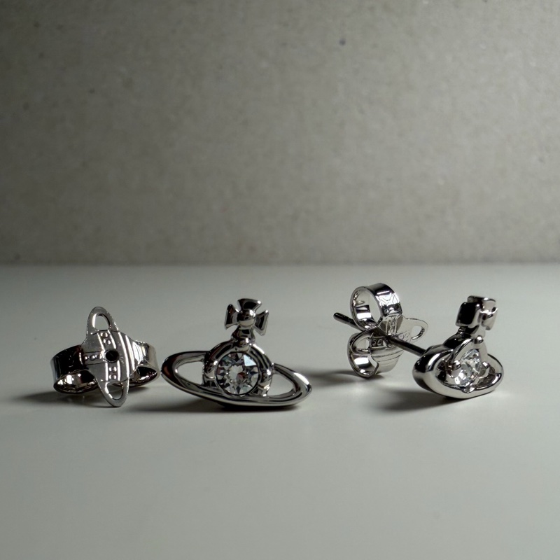 Vivienne Westwood 基本款 經典土星 單鑽 Nano Solitaire-3