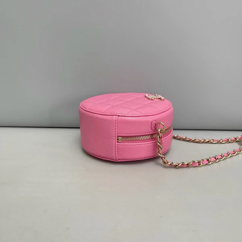 Chanel香奈兒 粉色荔枝紋寶石雙C鏈條圓餅包-1