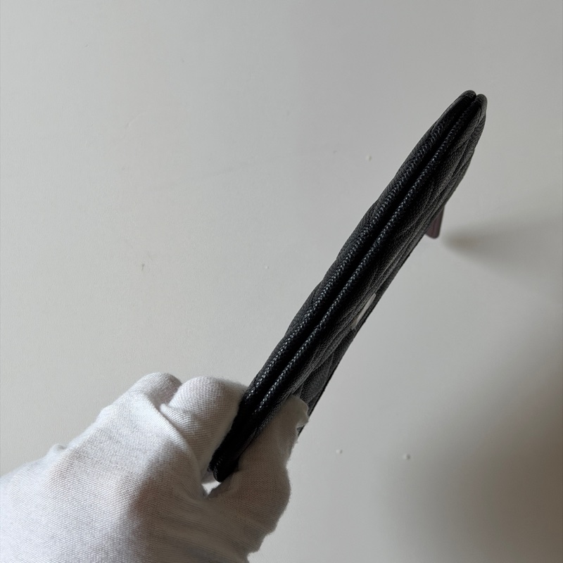 914intheair精品代購『全新全配』Chanel 黑金菱格紋一字拉鏈零錢包 卡包-9