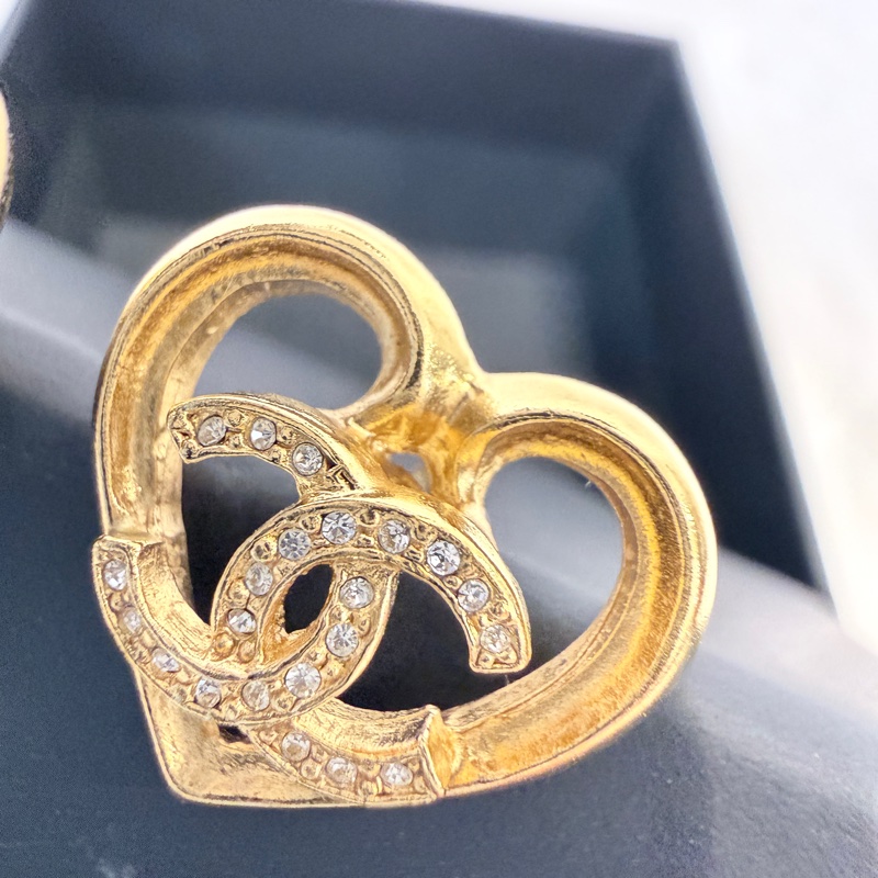 Chanel✨2023愛心耳環 針式耳環 耳針耳釘-10
