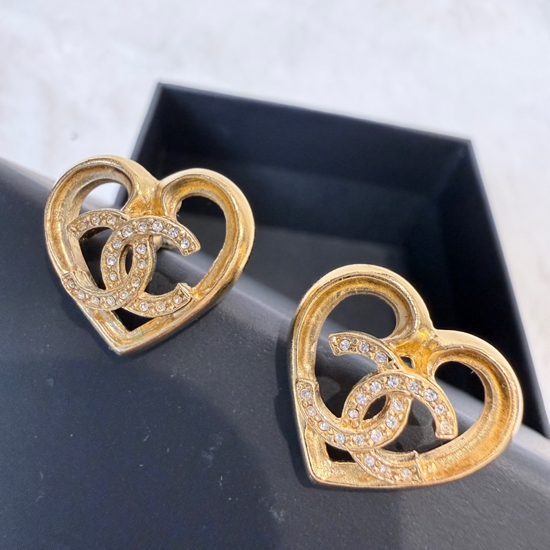 Chanel✨2023愛心耳環 針式耳環 耳針耳釘-14