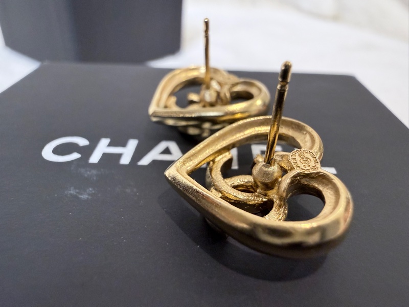 Chanel✨2023愛心耳環 針式耳環 耳針耳釘-20