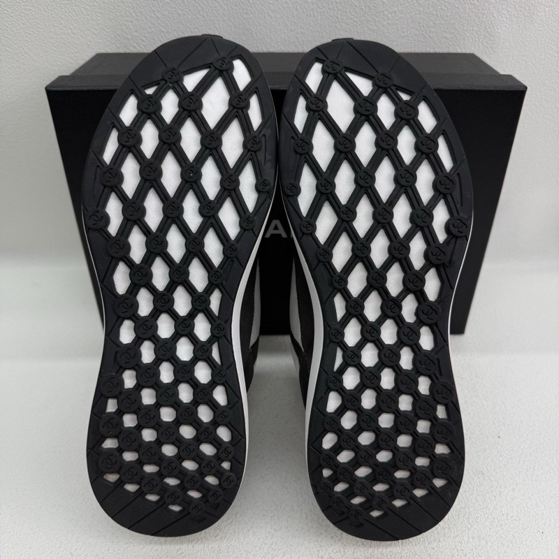 CHANEL香奈兒舒適低幫運動休閒鞋 黑白色熊貓配色 40碼-9