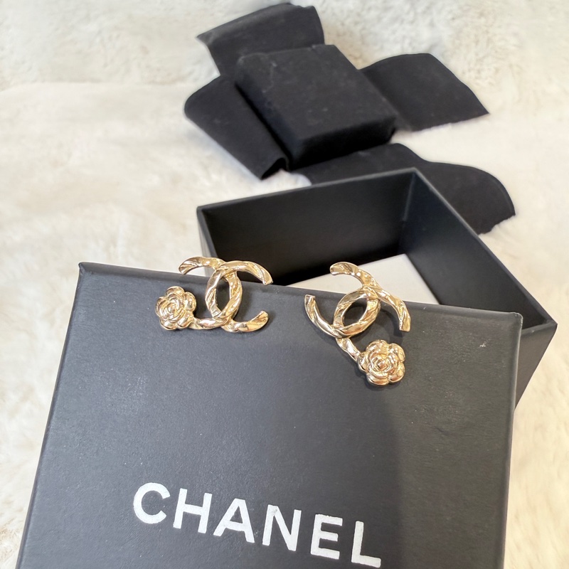 Chanel✨2022氣質山茶花CC耳環 針式耳環 耳針-6