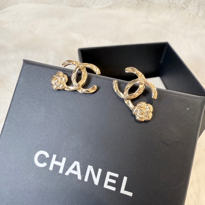 Chanel✨2022氣質山茶花CC耳環 針式耳環 耳針-8