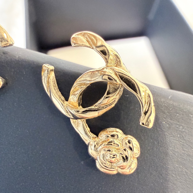 Chanel✨2022氣質山茶花CC耳環 針式耳環 耳針-10